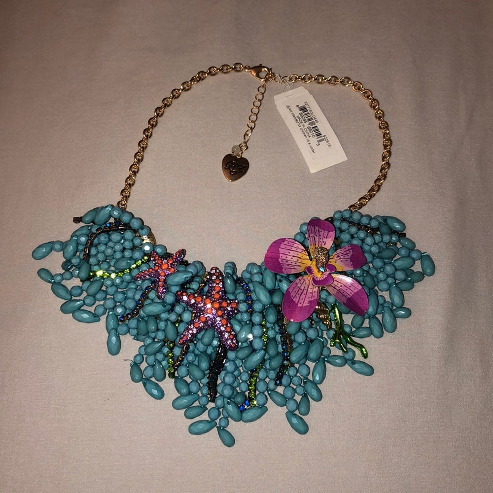 Betsey Johnson Mermaid Jewels Beaded Bib Necklace Starfish & Tropical Orchid NWT